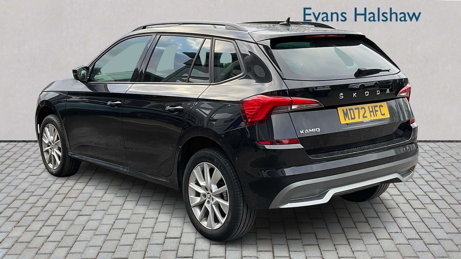 Used Skoda Kamiq 2023 for sale - 77886106: Photo 2