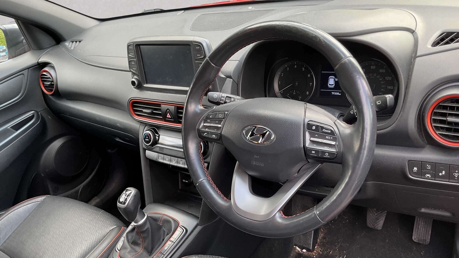 Used Hyundai KONA 2018 for sale - 77810801: Photo 6