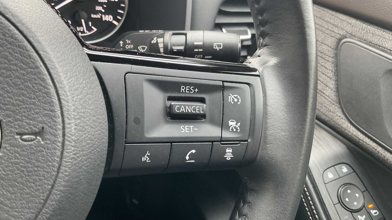 Used Nissan X-Trail 2024 for sale - 77500197: Photo 19