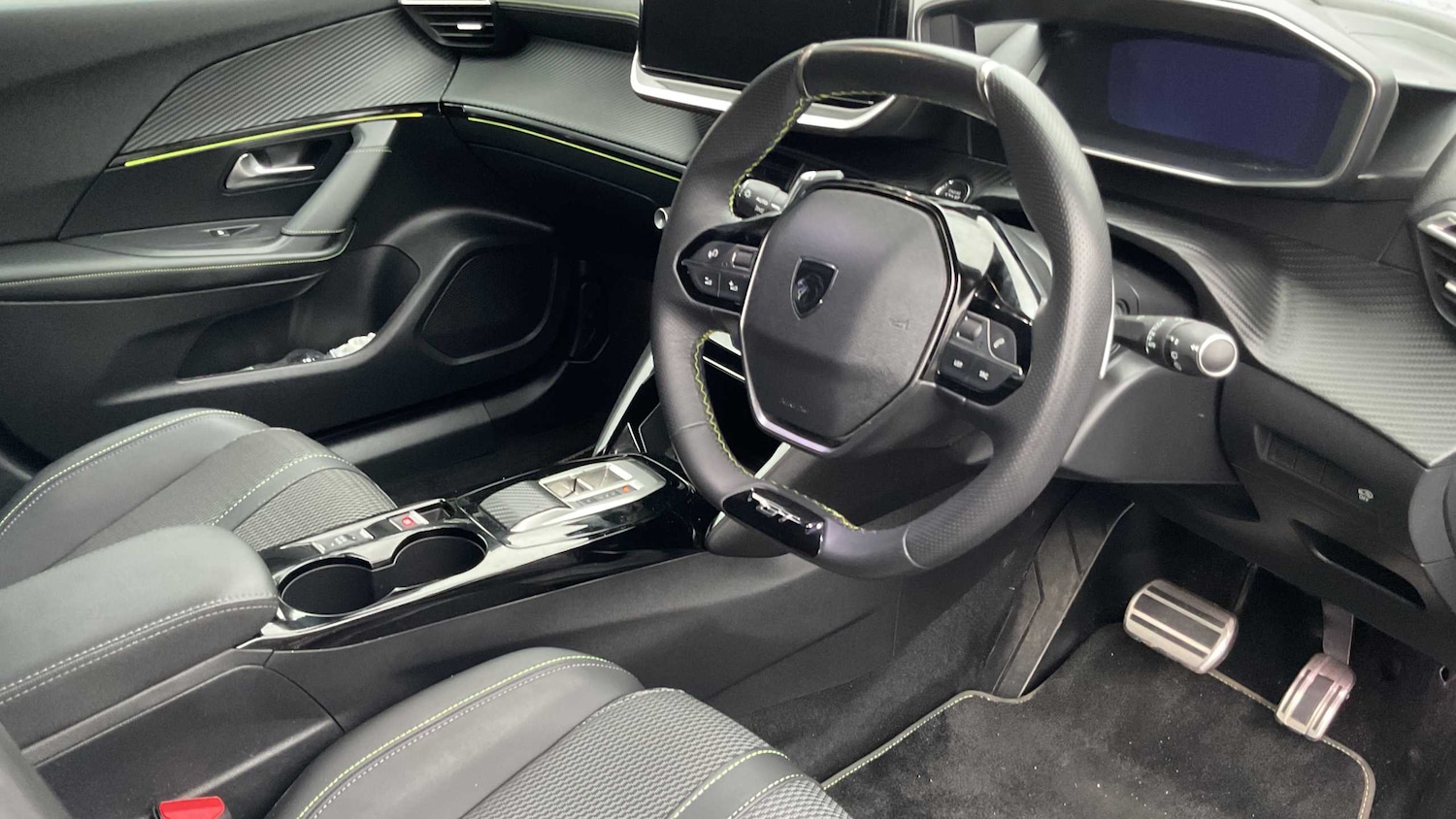 Used Peugeot 2008 2023 for sale - 76587556: Photo 7