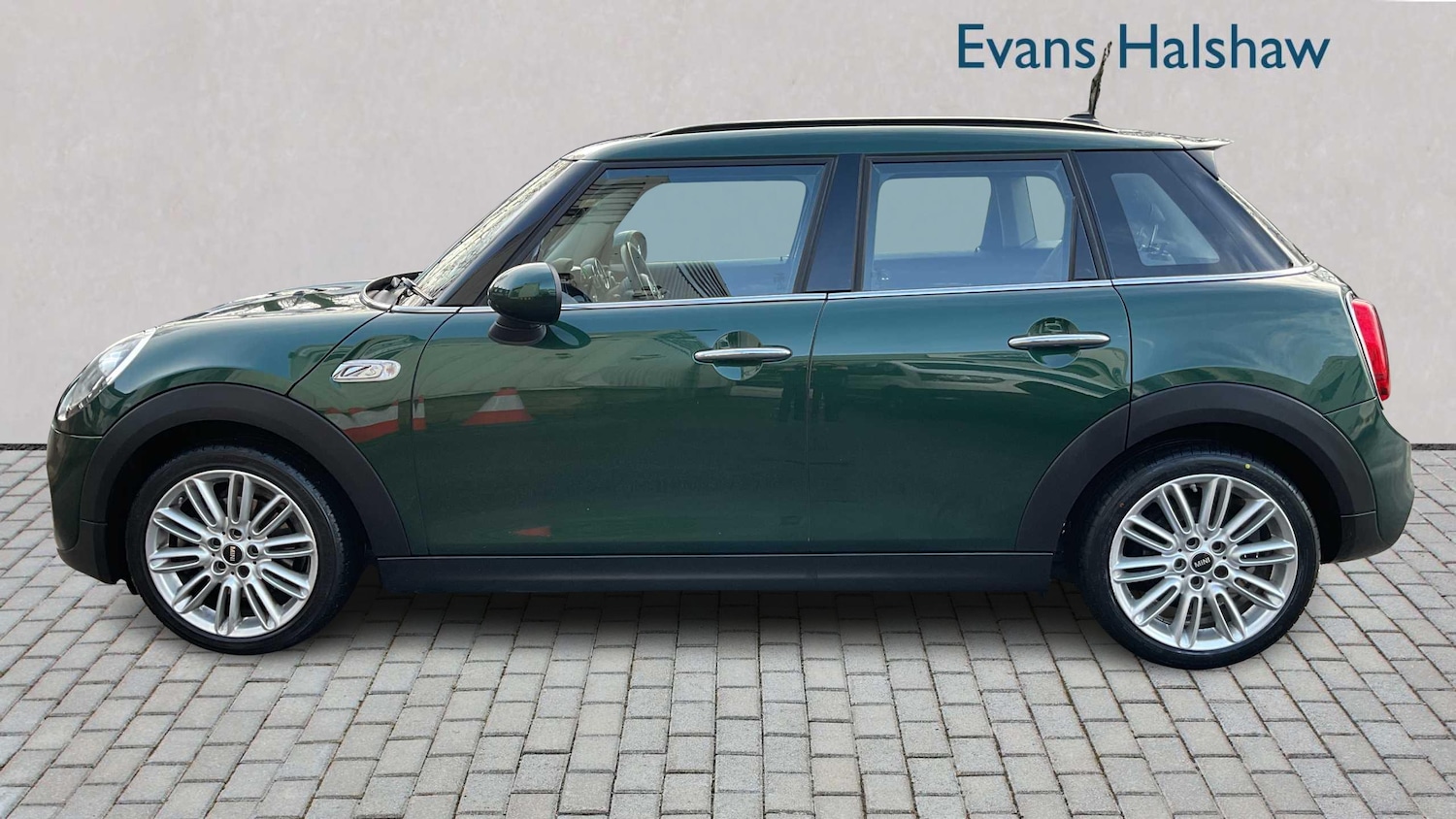 Used MINI Hatch 2018 for sale - 78060372: Photo 3