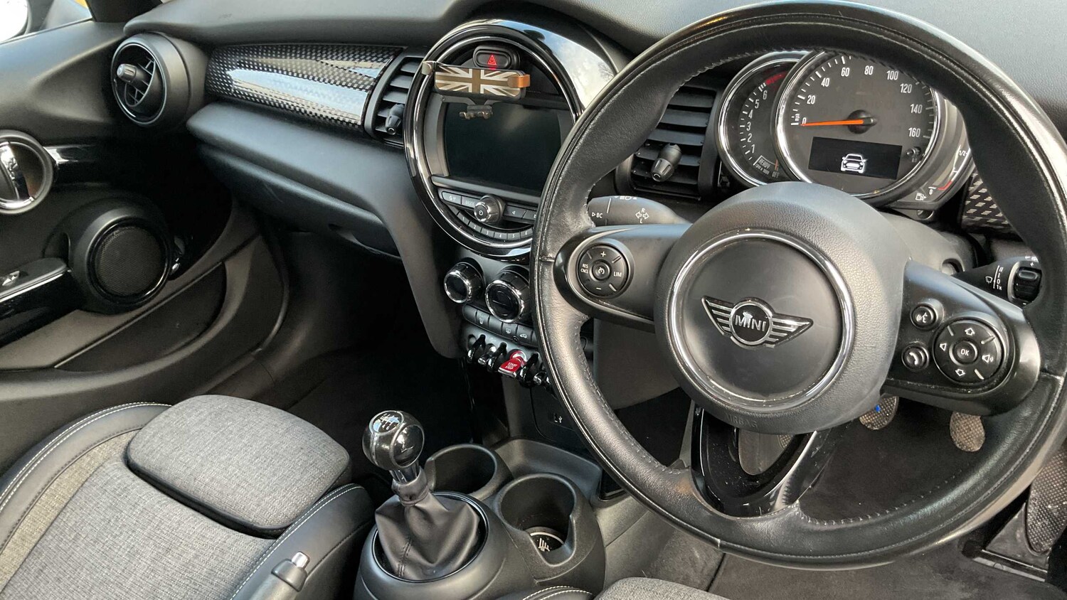 Used MINI Hatch 2018 for sale - 78060372: Photo 8