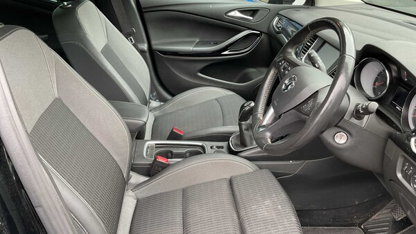 Used Vauxhall Astra for sale - 76141621: Photo 6