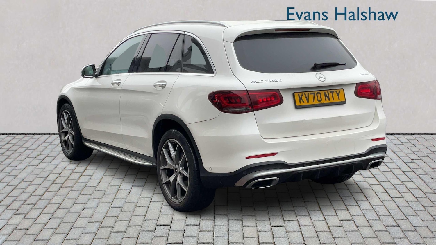 Used Mercedes-Benz GLC 2020 for sale - 77628308: Photo 2