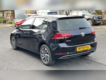 Used Volkswagen Golf 2019 for sale - 77601209: Photo