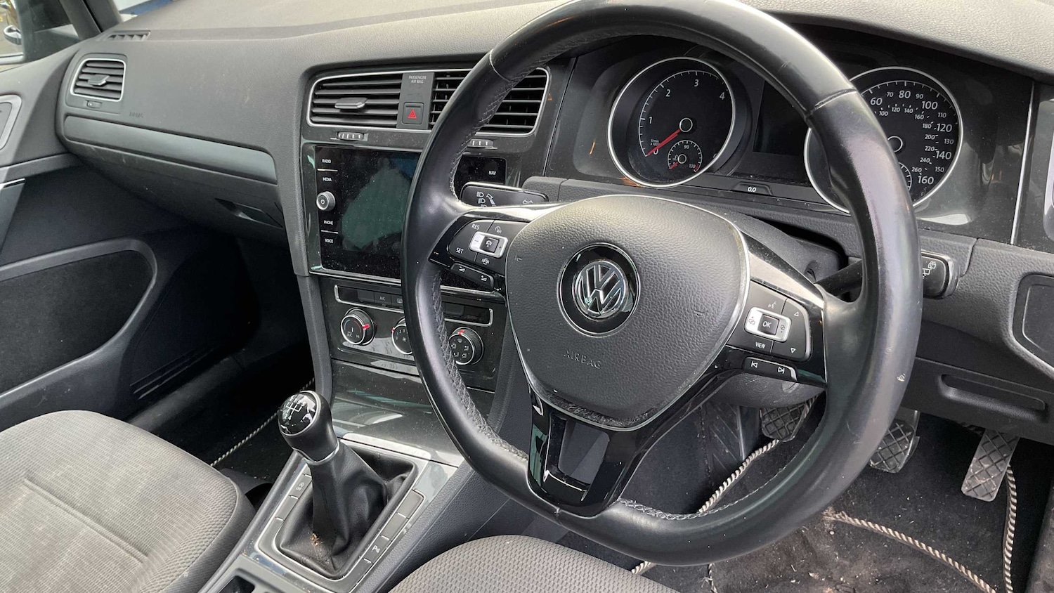 Used Volkswagen Golf 2019 for sale - 77601209: Photo 6