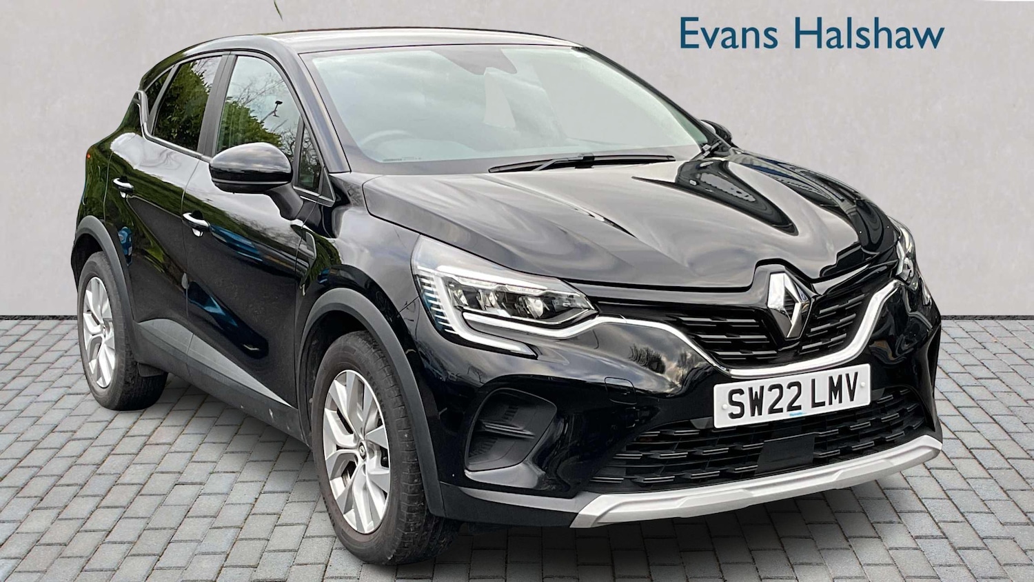 Used Renault Captur 2022 for sale - 76928910: Photo 1