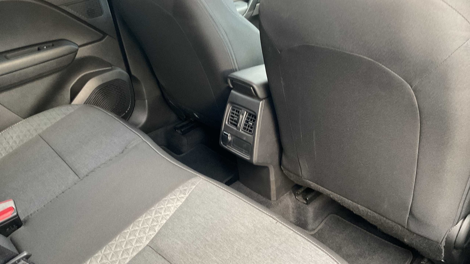 Used Renault Captur 2022 for sale - 76928910: Photo 12