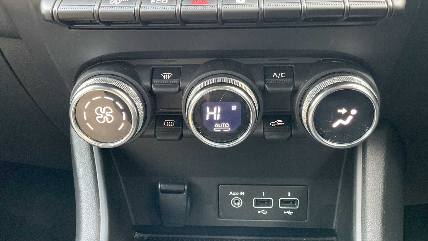 Used Renault Captur 2022 for sale - 76928910: Photo 15