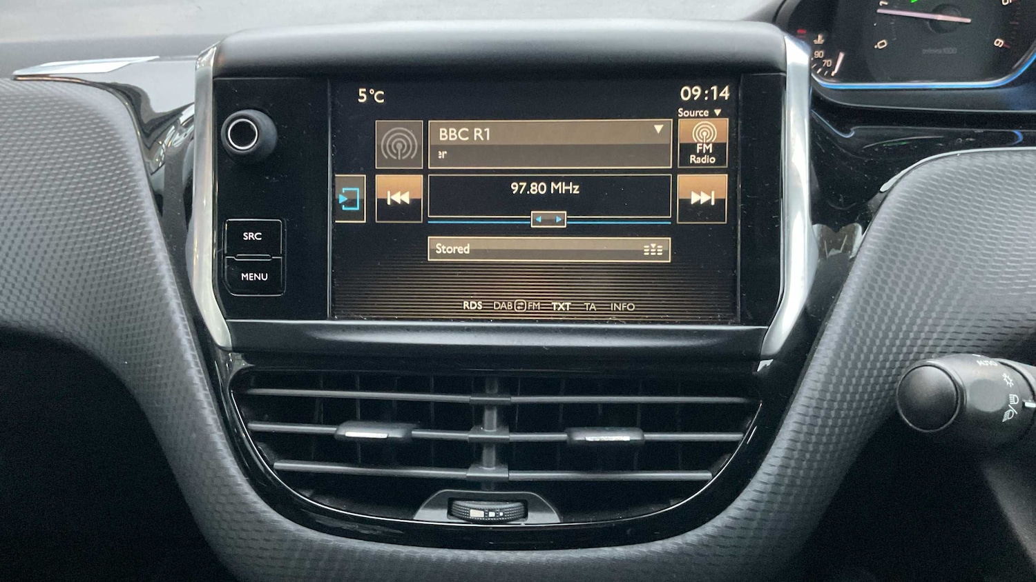 Used Peugeot 2008 2016 for sale - 77044028: Photo 8