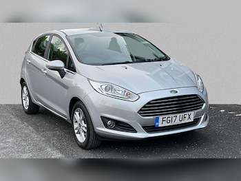 2017 - 1.25 82 Zetec 5dr