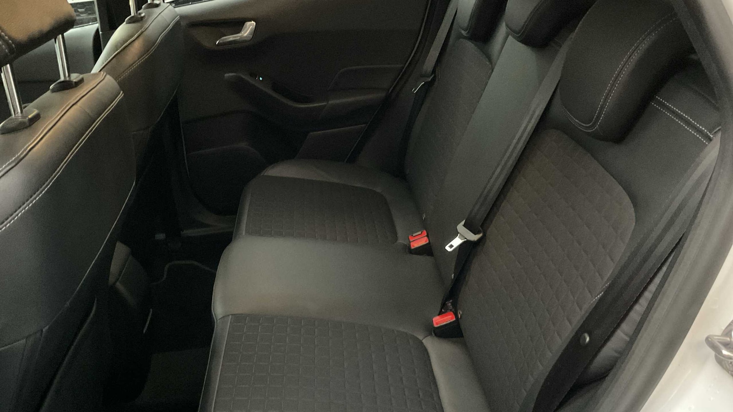 Used Ford Fiesta 2018 for sale - 76460063: Photo 17