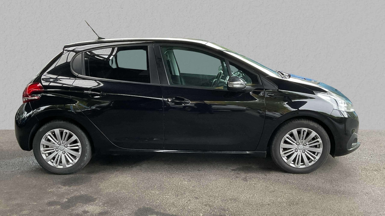 Used Peugeot 208 2019 for sale - 76515672: Photo 4