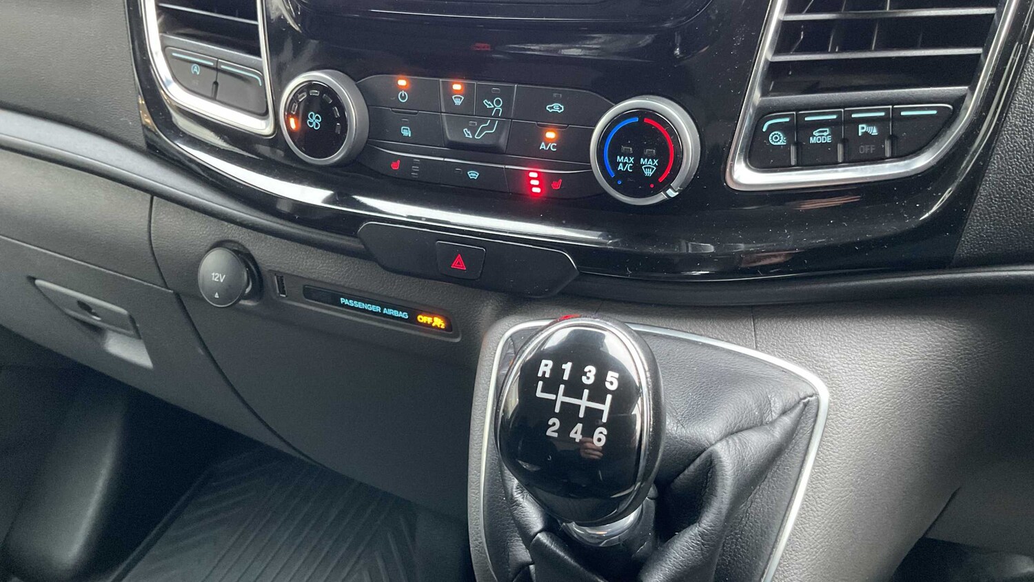 Used Ford Transit Custom 2022 for sale - 77257417: Photo 8