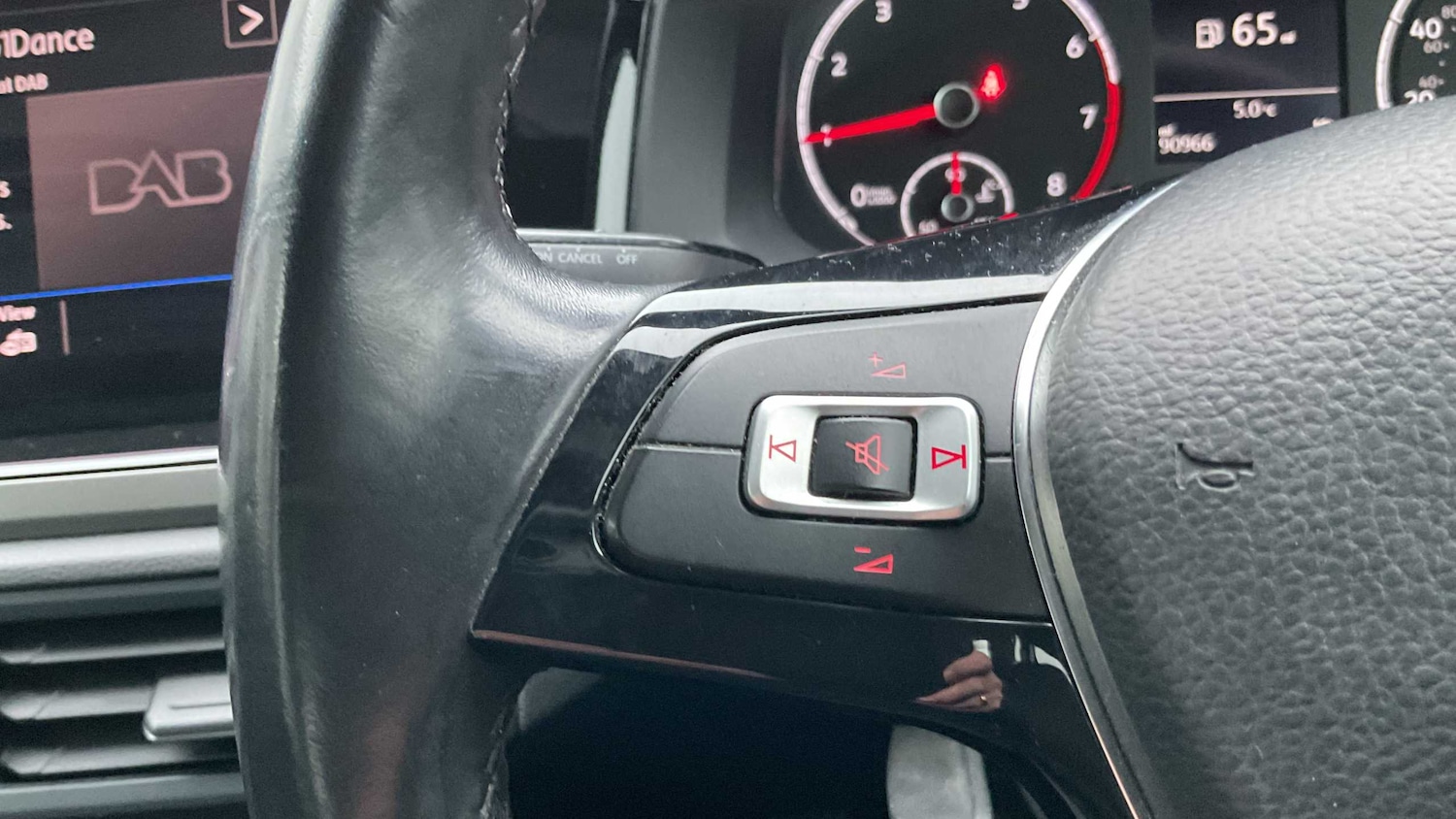 Used Volkswagen Polo 2018 for sale - 77112419: Photo 19