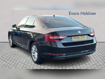 Used Skoda Superb 2018 for sale - 76978750: Photo