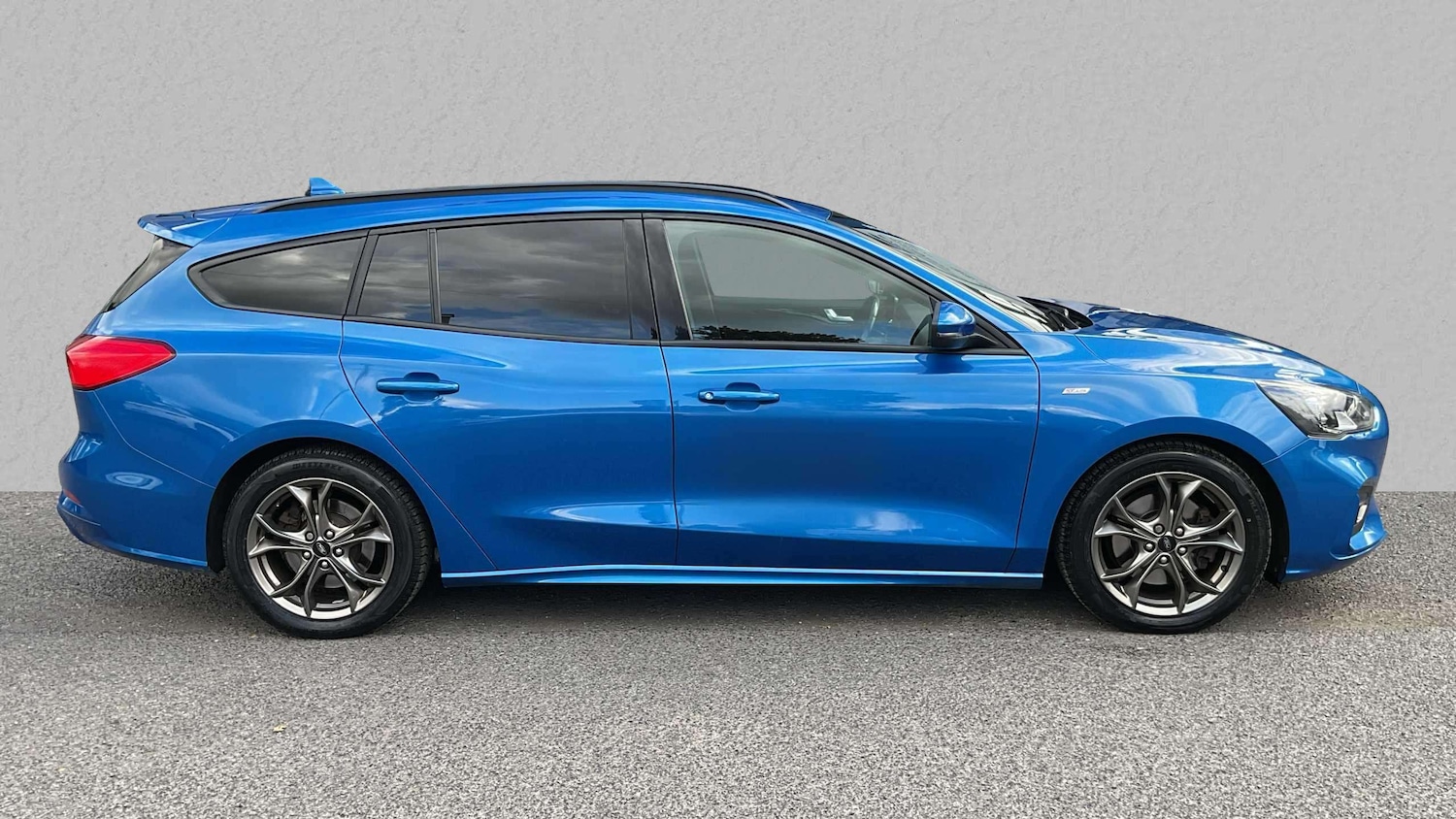 Used Ford Focus 2019 for sale - 76045078: Photo 3