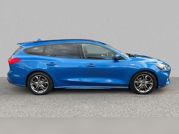 Used Ford Focus 2019 for sale - 76045078: Photo 3