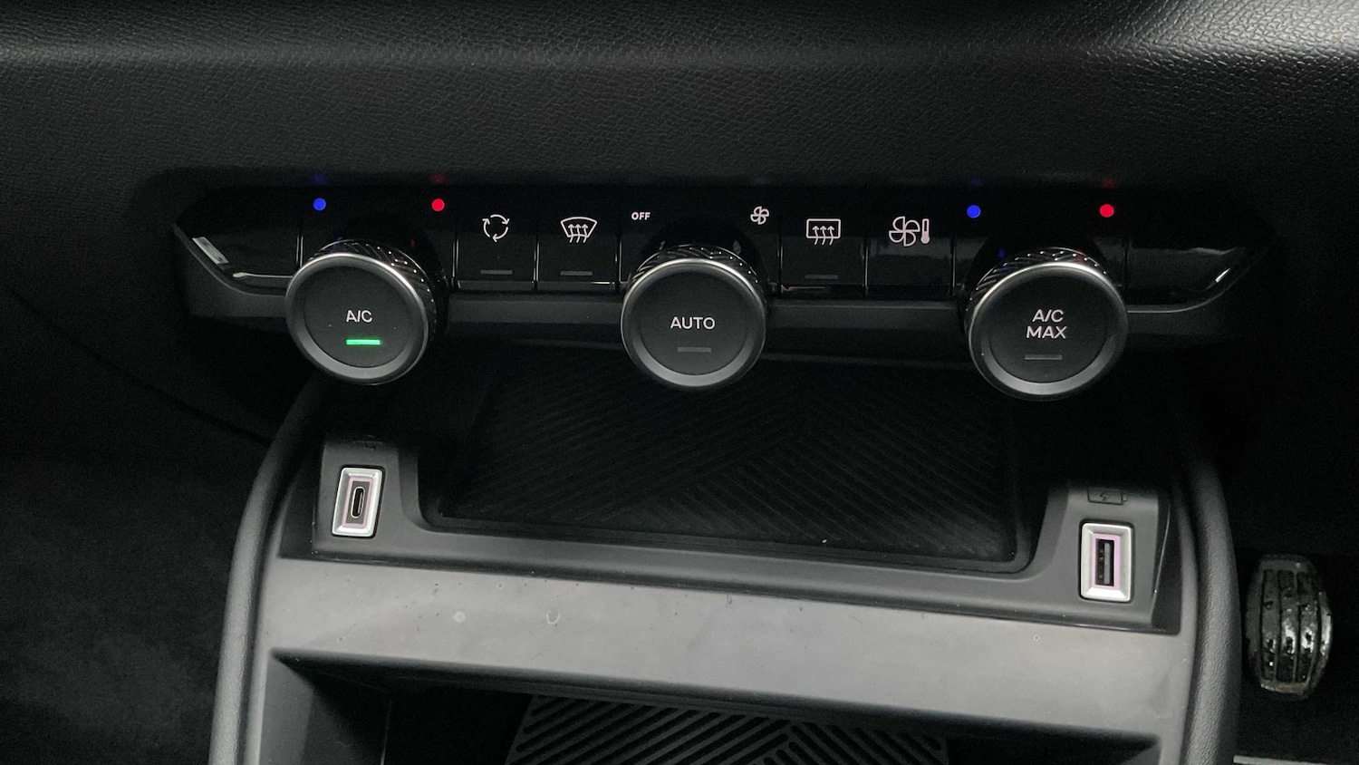 Used Citroen C4 2022 for sale - 77011225: Photo 15