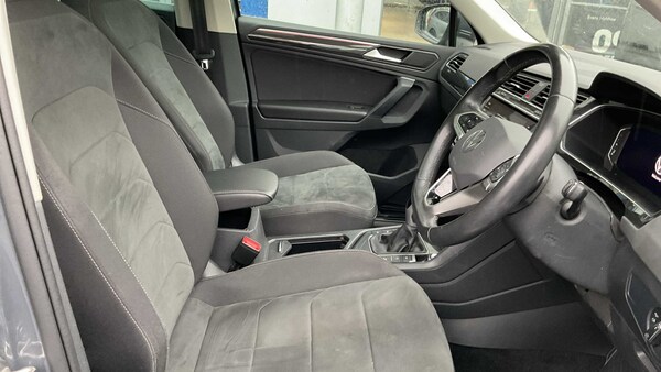Used Volkswagen Tiguan 2021 for sale - 76156303: Photo 6