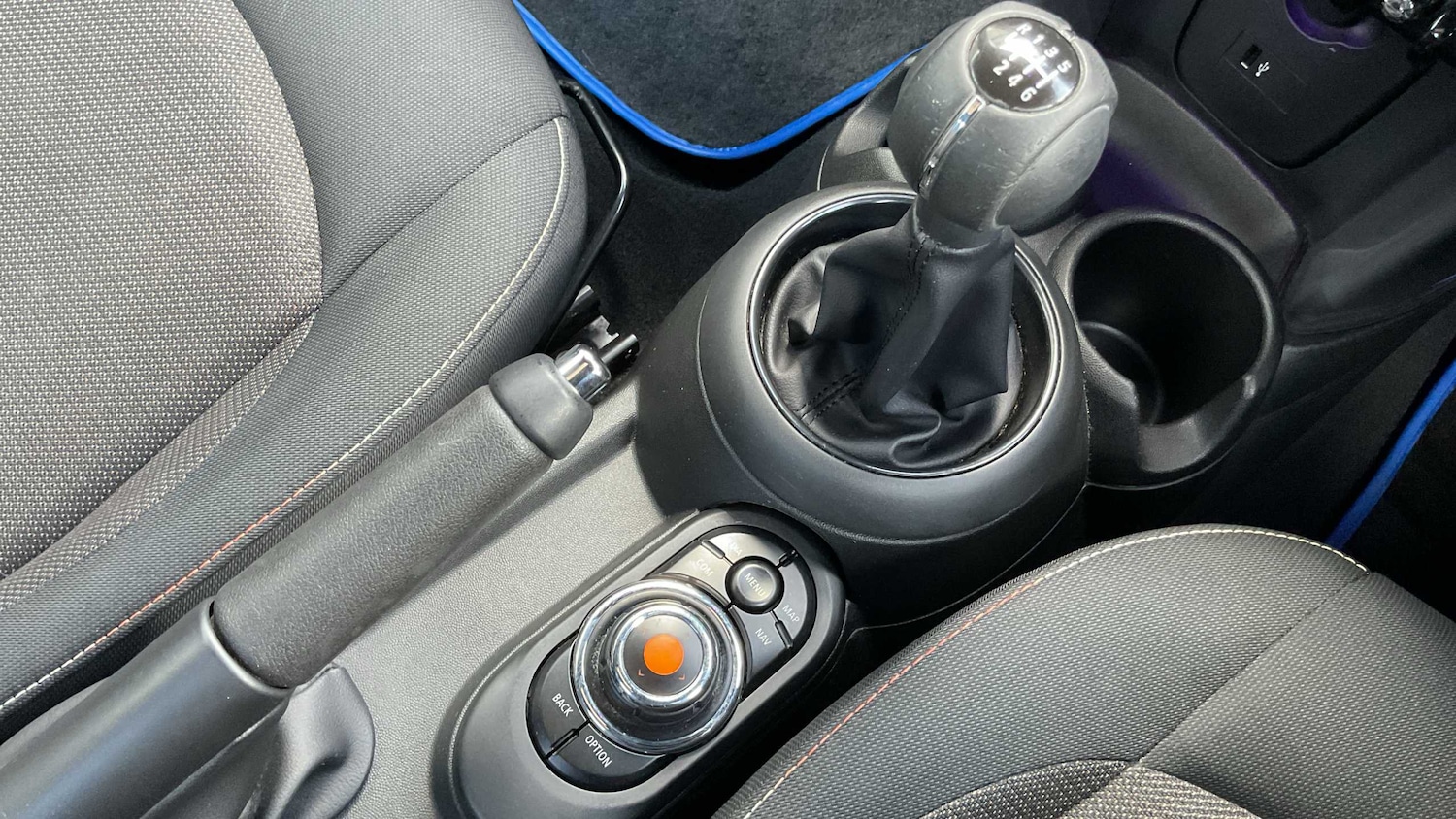 Used MINI Convertible 2019 for sale - 75818923: Photo 19