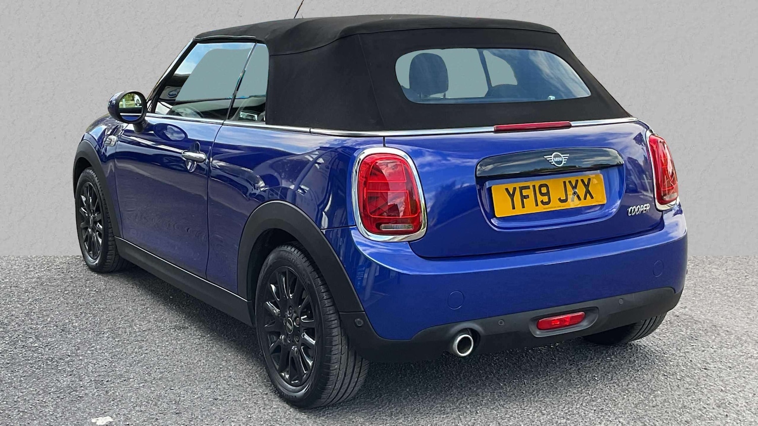 Used MINI Convertible 2019 for sale - 75818923: Photo 34