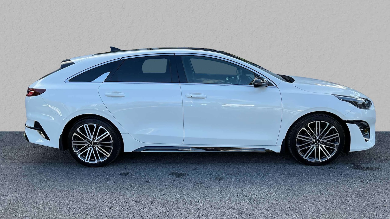 Used Kia Pro Ceed 2024 for sale - 76938182: Photo 3