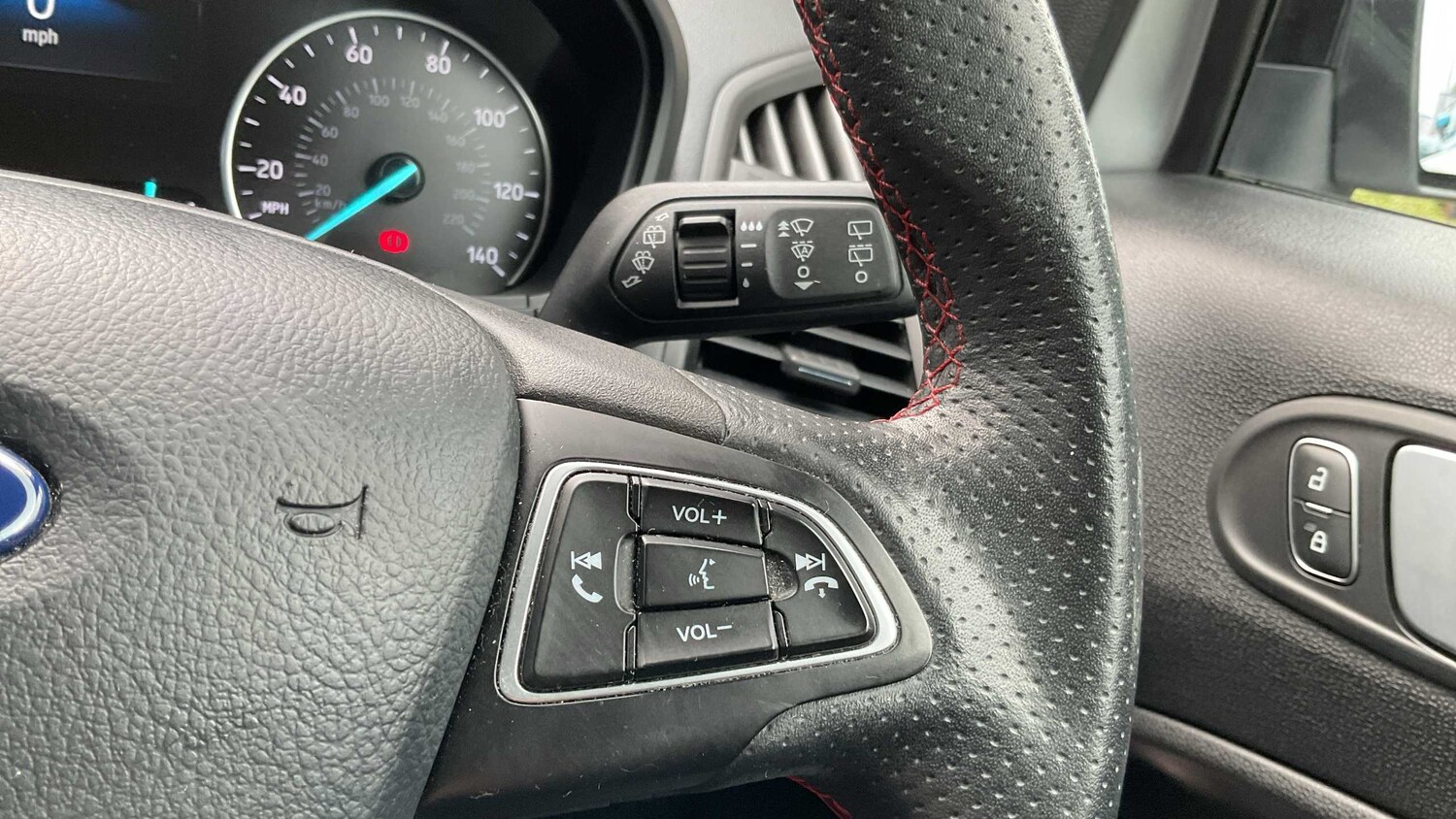 Used Ford Ecosport 2019 for sale - 76063376: Photo 25