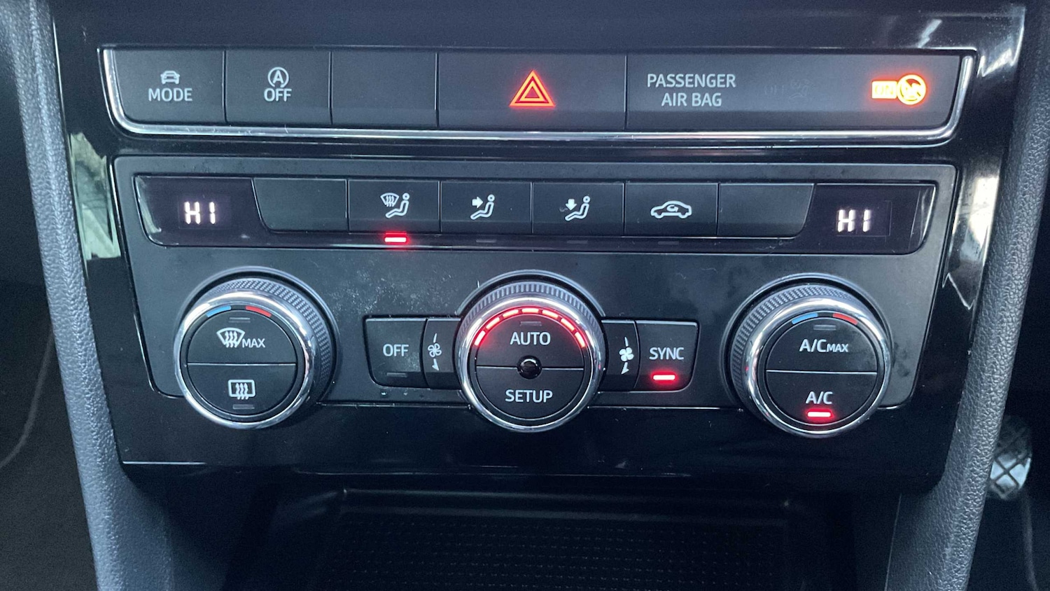 Used SEAT Leon 2018 for sale - 77233140: Photo 8