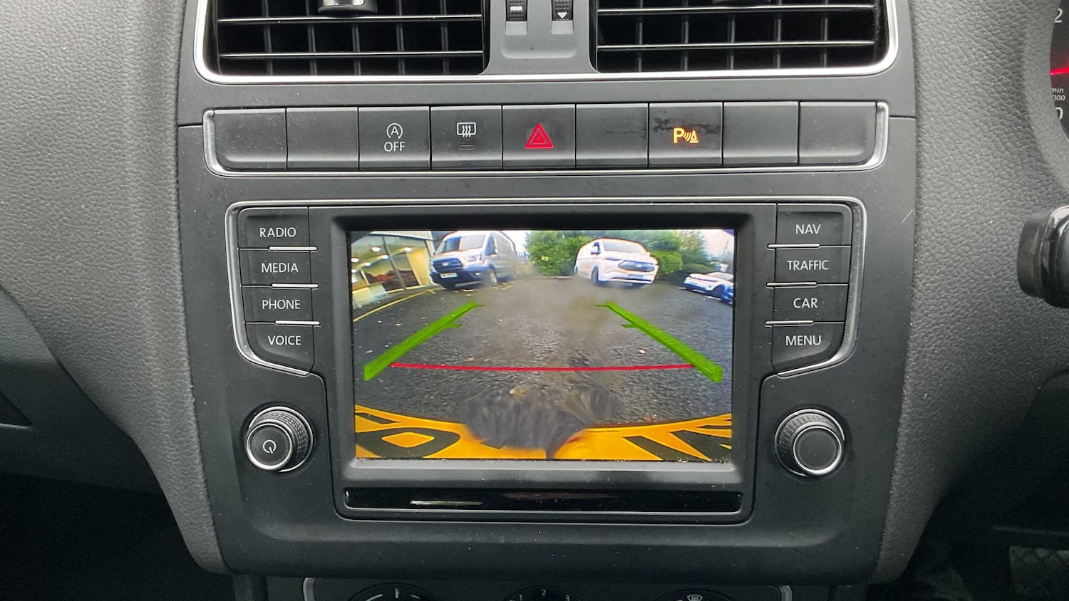 Used Volkswagen Polo 2015 for sale - 76705027: Photo 8