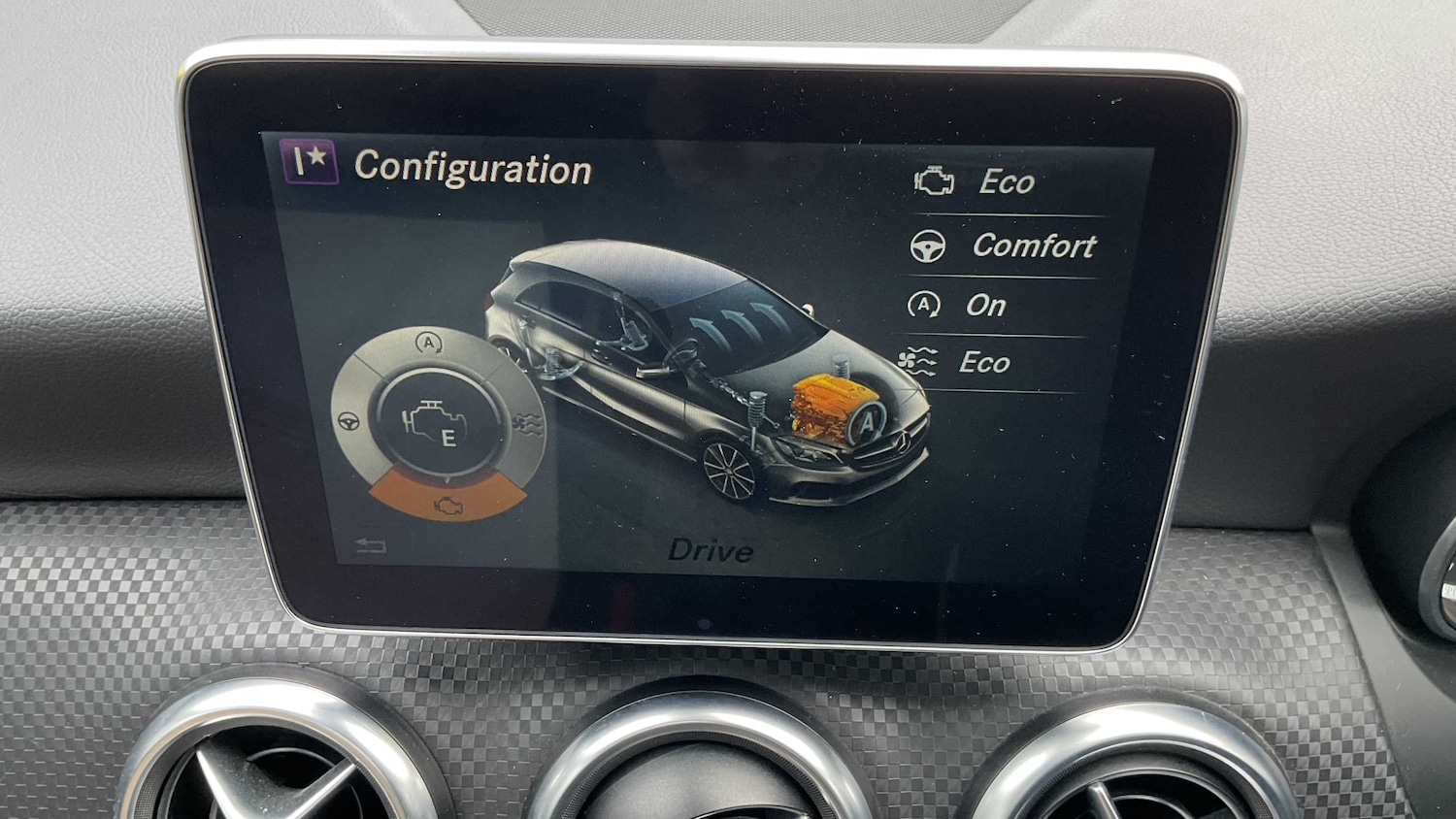 Used Mercedes-Benz A-Class 2015 for sale - 77552958: Photo 18