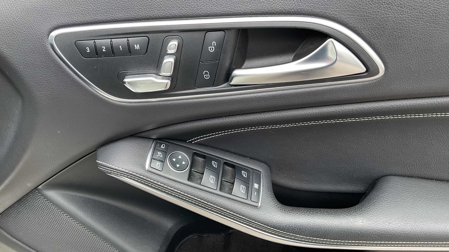 Used Mercedes-Benz A-Class 2015 for sale - 77552958: Photo 19