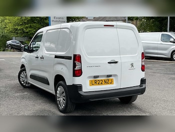 Used Peugeot Partner 2022 for sale - 75417945: Photo