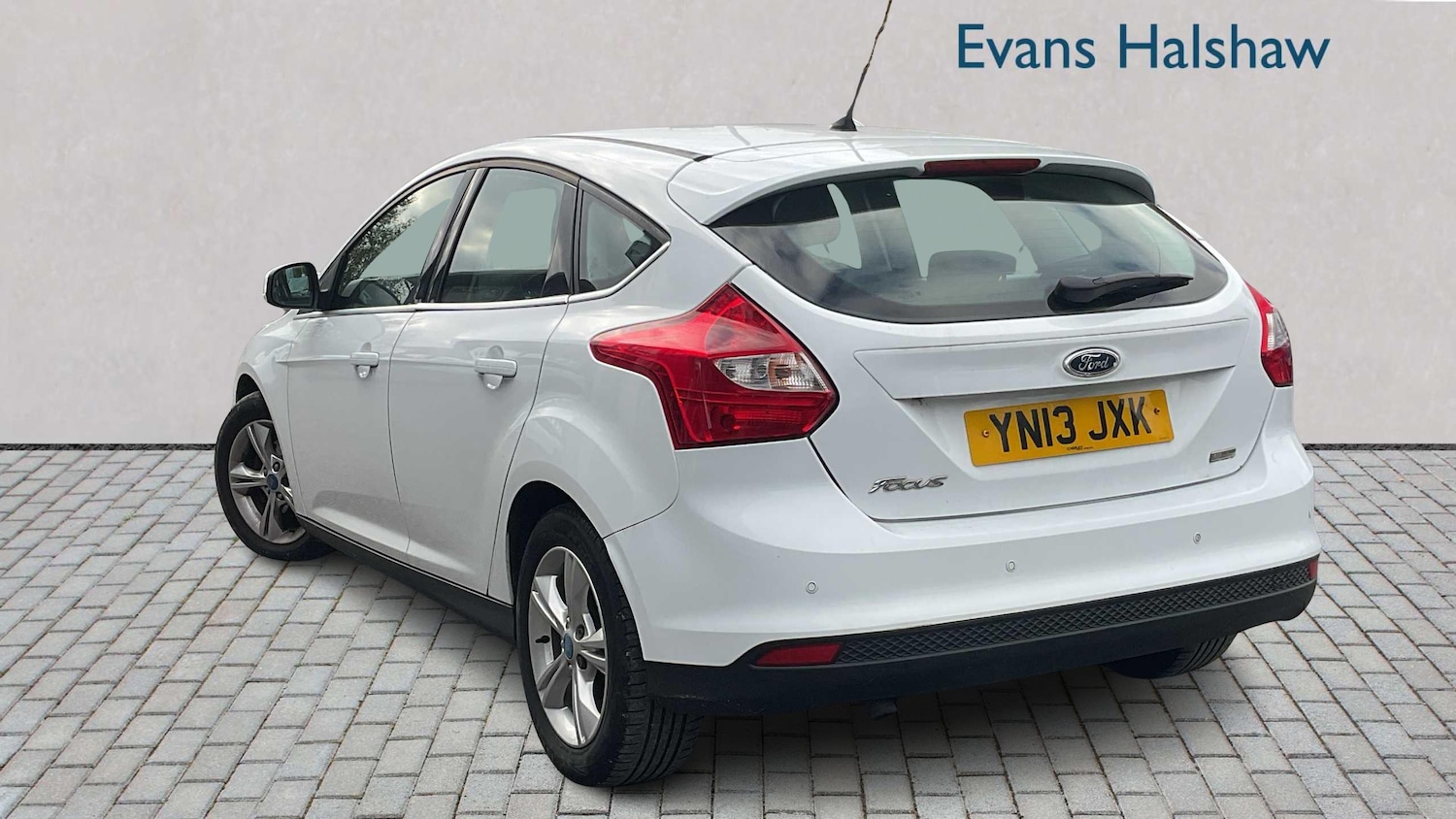 Used Ford Focus 2013 for sale - 76373787: Photo 2