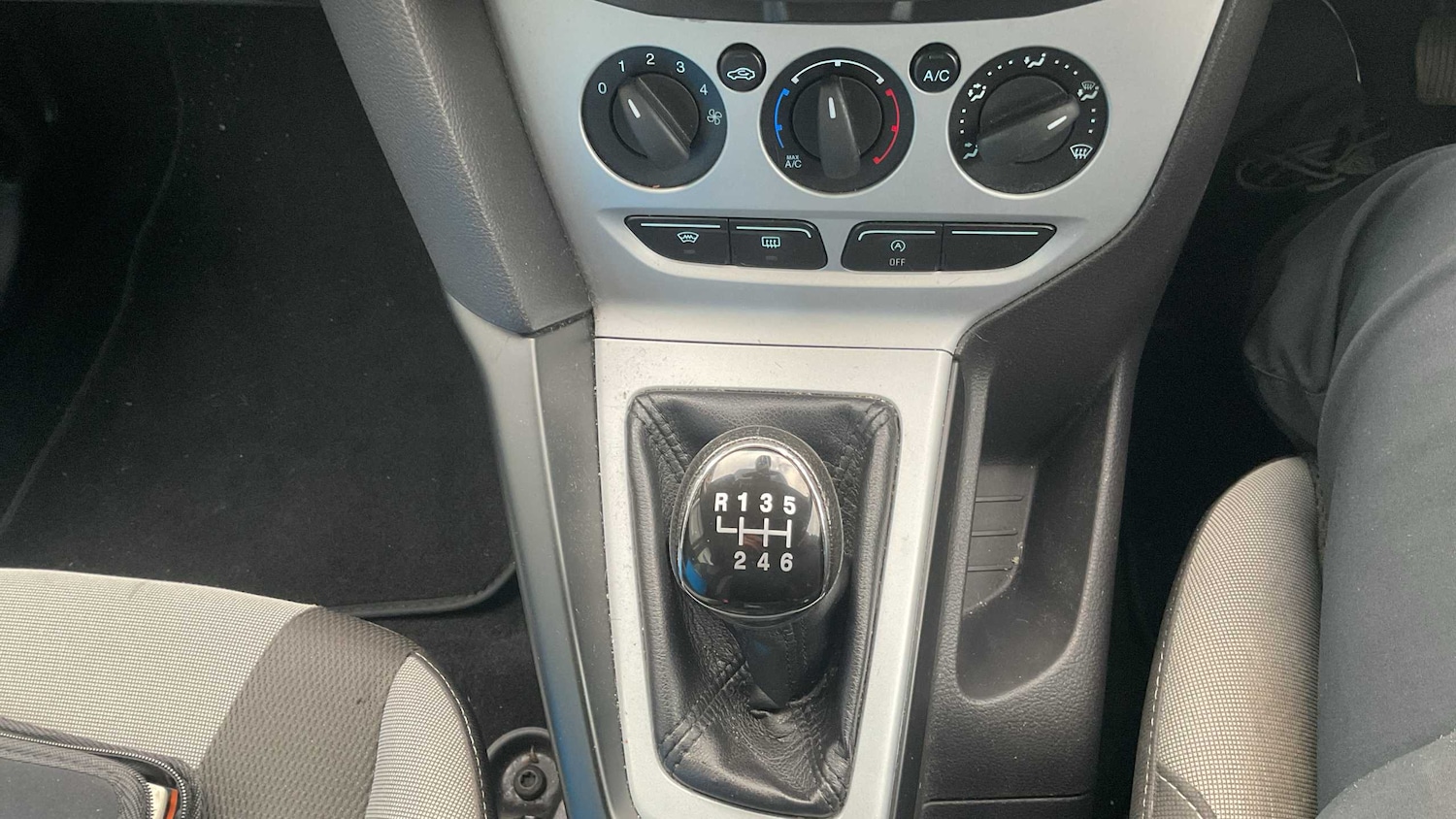 Used Ford Focus 2013 for sale - 76373787: Photo 9