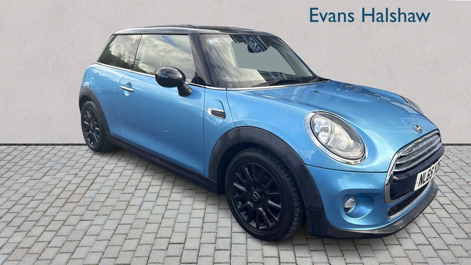 Used MINI Hatch 2015 for sale - 76401378: Photo 1