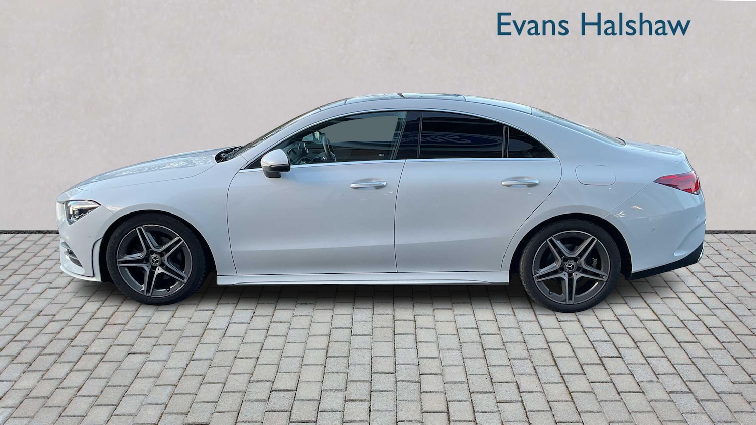 Used Mercedes-Benz CLA 2022 for sale - 76967876: Photo 4