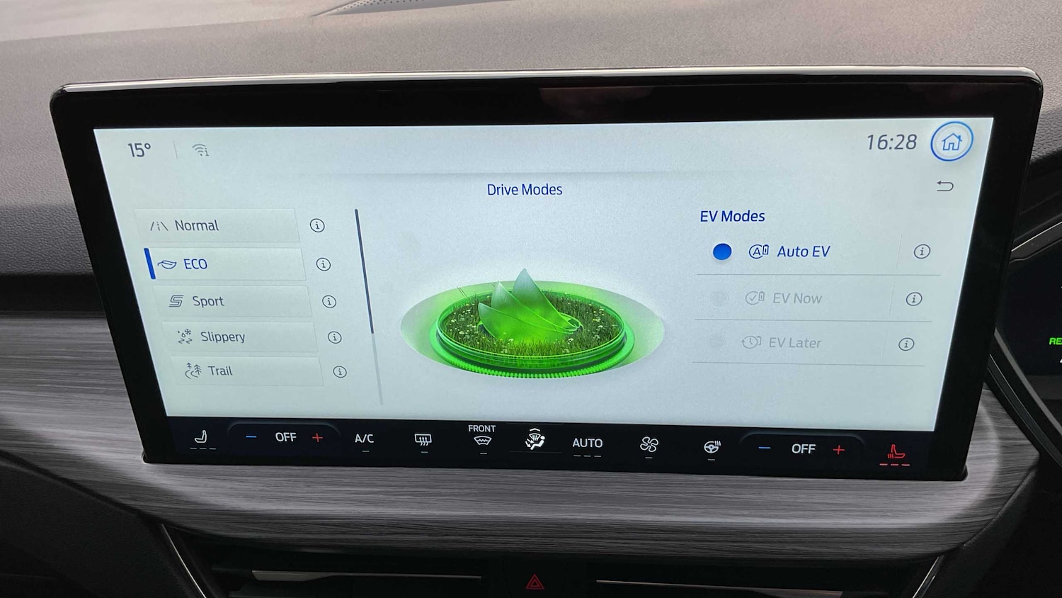 Used Ford Kuga 2025 for sale - 77686471: Photo 16