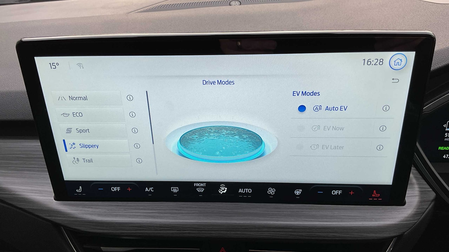 Used Ford Kuga 2025 for sale - 77686471: Photo 18