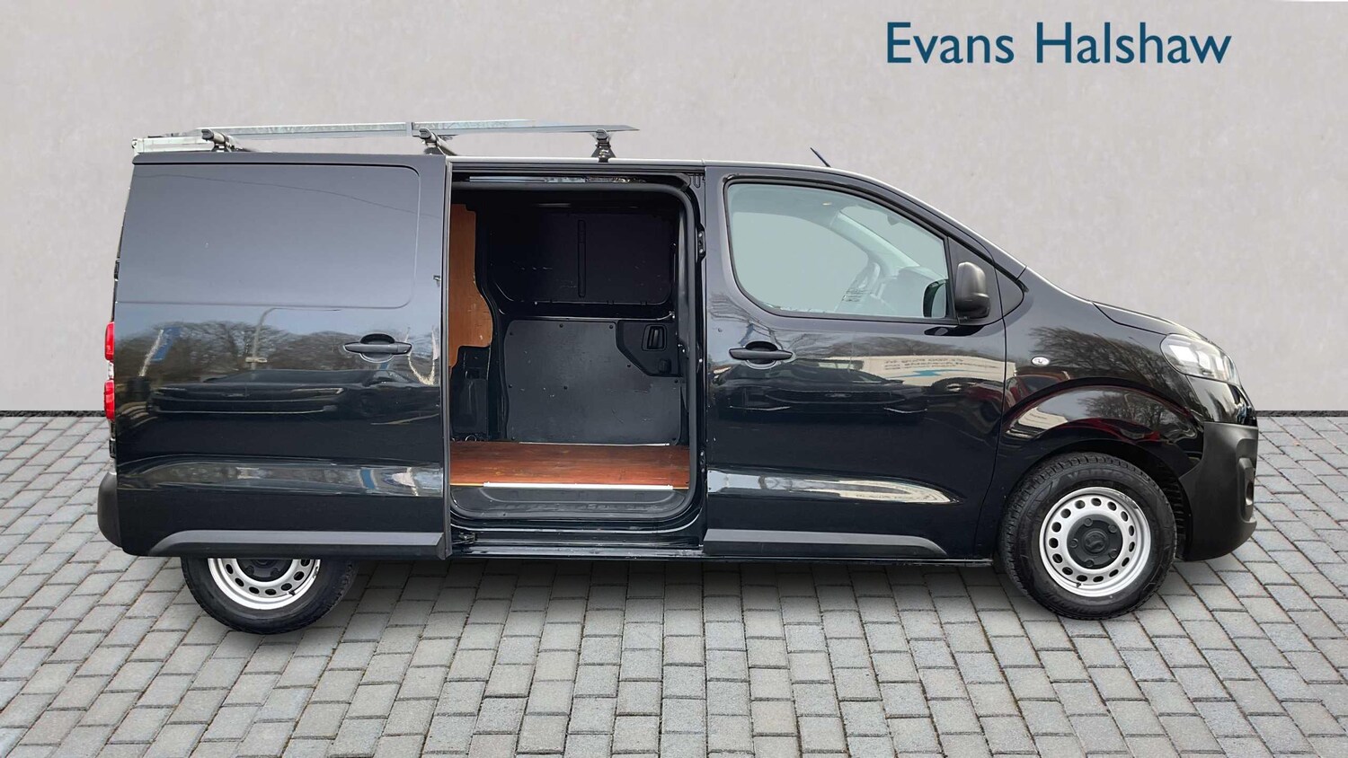 Used Vauxhall Vivaro 2022 for sale - 77134950: Photo 11