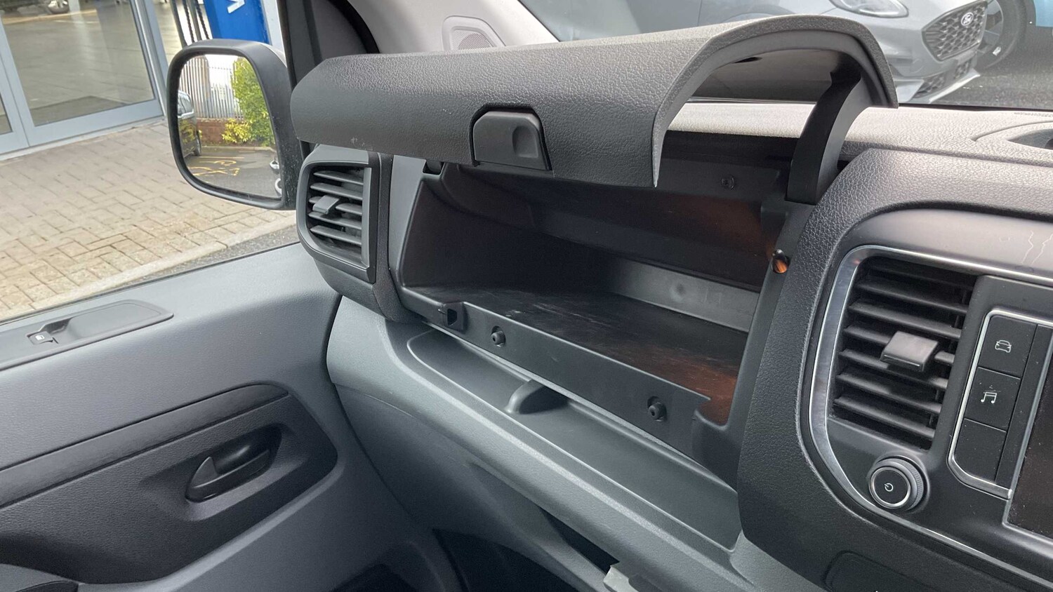 Used Vauxhall Vivaro 2022 for sale - 77134950: Photo 21