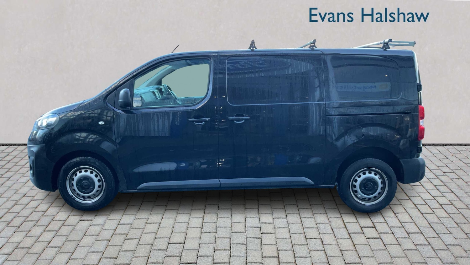 Used Vauxhall Vivaro 2022 for sale - 77134950: Photo 3