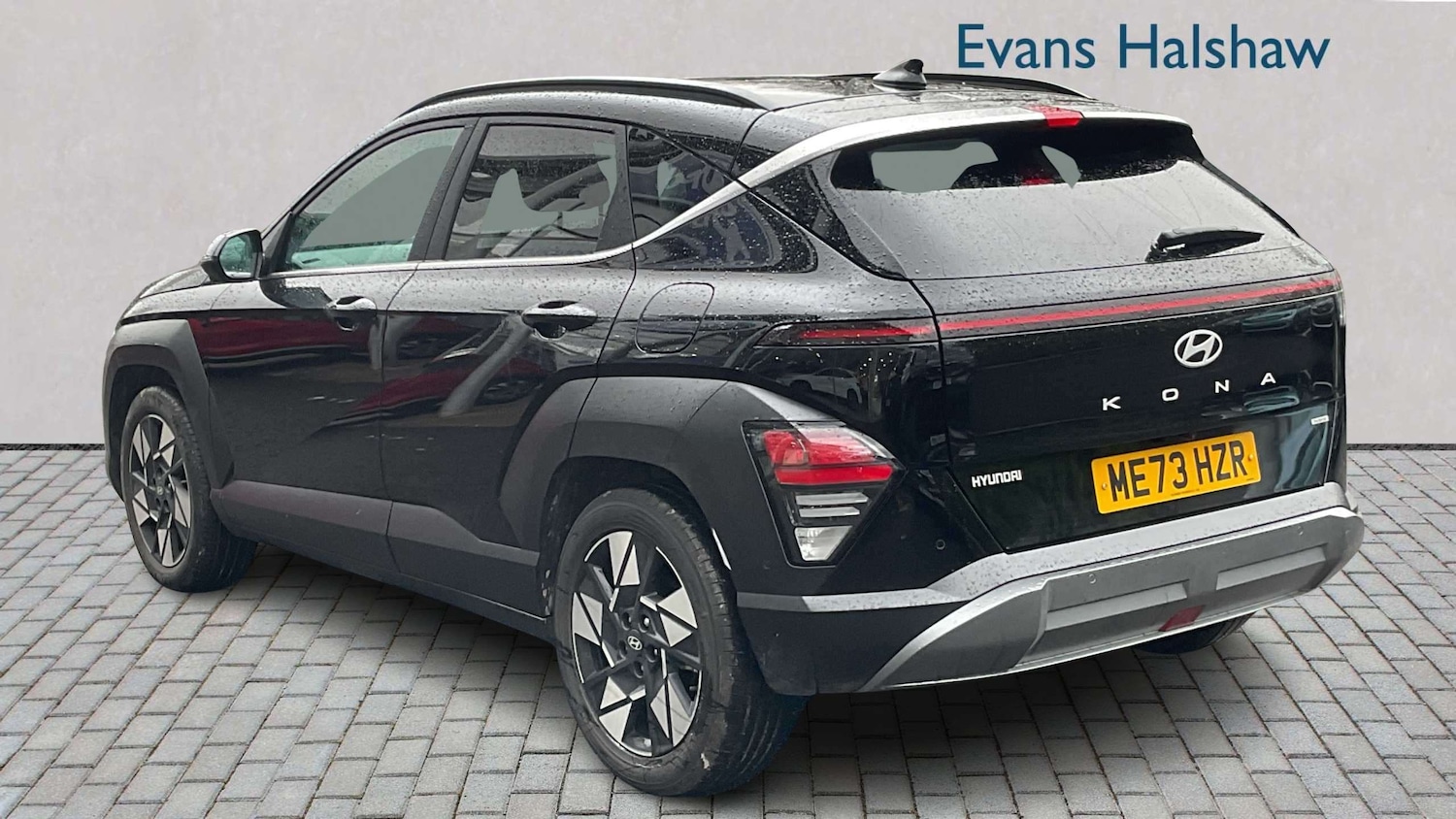 Used Hyundai KONA 2024 for sale - 77928744: Photo 2