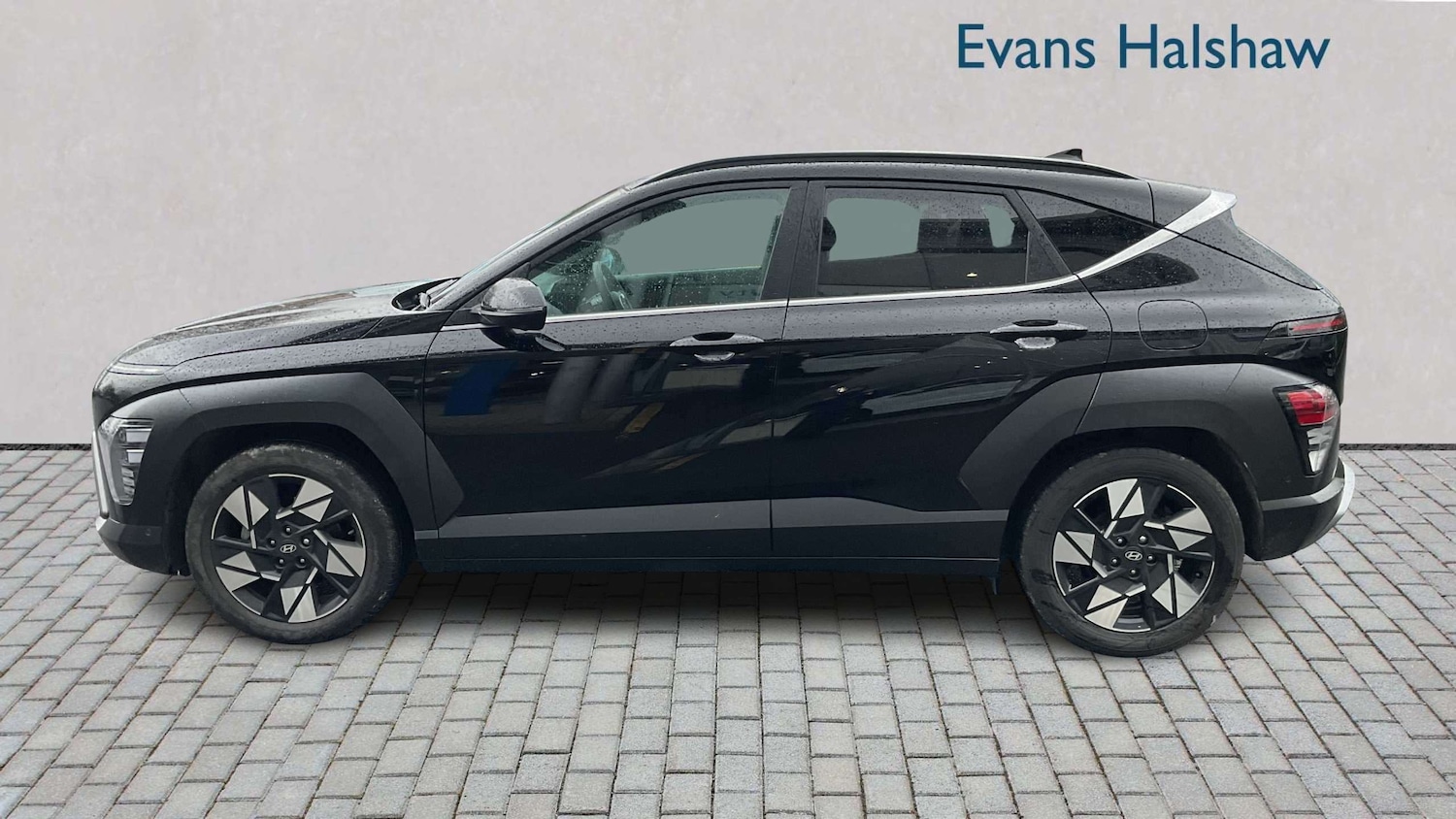 Used Hyundai KONA 2024 for sale - 77928744: Photo 3