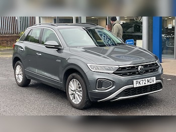 Used Volkswagen T-Roc 2022 for sale - 77552986: Photo