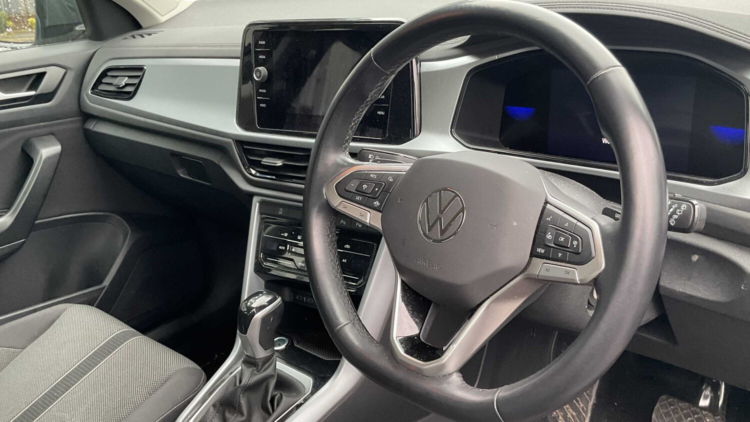 Used Volkswagen T-Roc 2022 for sale - 77552986: Photo 6