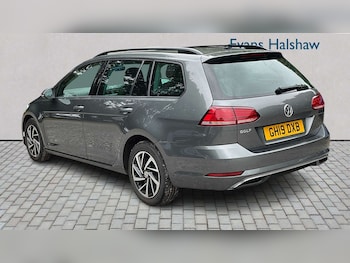 Used Volkswagen Golf 2019 for sale - 78937486: Photo