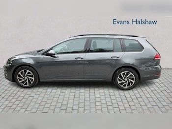 Used Volkswagen Golf 2019 for sale - 78937486: Photo