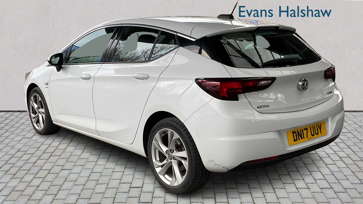 Used Vauxhall Astra for sale - 78104183: Photo 2