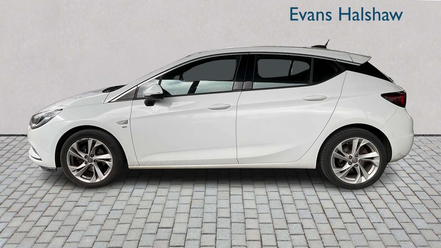 Used Vauxhall Astra for sale - 78104183: Photo 3